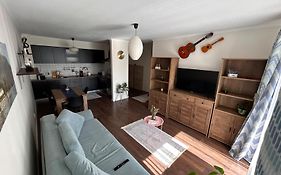 Bobo S House